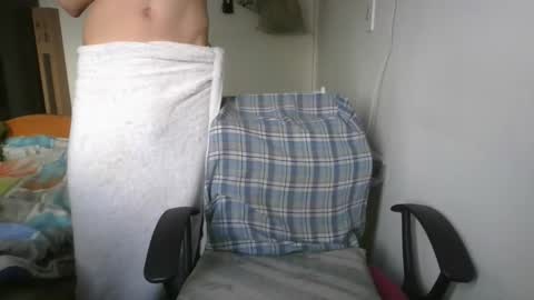 tsuki0308 online show from 12/30/24, 01:36