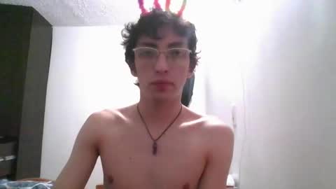 tsuki0308 online show from 01/17/25, 01:57