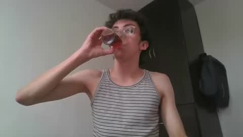 tsuki0308 online show from 01/31/25, 09:59