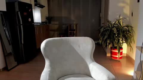 Tsuky online show from 11/11/25, 02:22