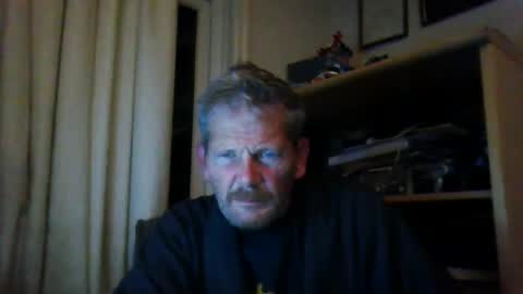 Snapshot of ttb2769 chatting on 09/22/25, 04:47 ttb2769 online show from 09/22/25, 04:47