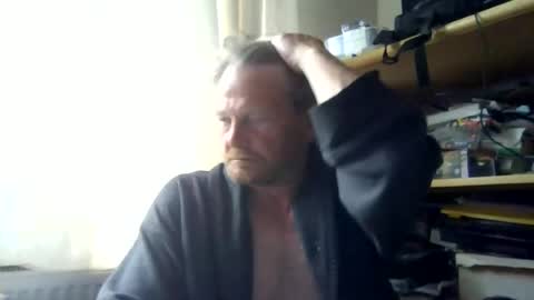 Snapshot of ttb2769 chatting on 06/22/26, 05:59 ttb2769 online show from 06/22/26, 05:59