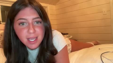 Snapshot of ttmarieee chatting on 11/06/25, 12:11 ttmarieee online show from 11/06/25, 12:11