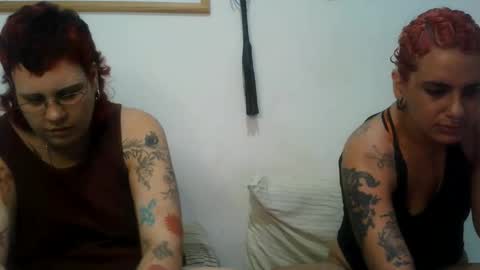 Snapshot of ttransviado chatting on 10/02/25, 12:28 Nique online show from 10/02/25, 12:28