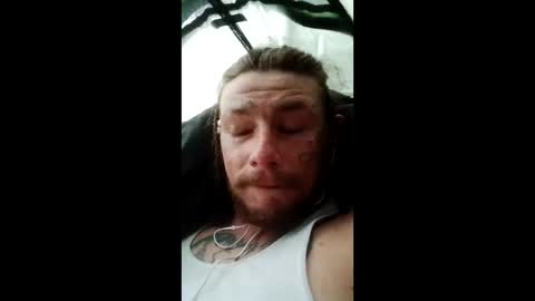 Snapshot of ttttth37 chatting on 12/22/25, 04:15 ttttth37 online show from 12/22/25, 04:15