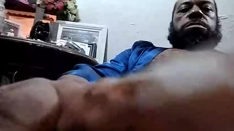 Tube online show from 04/06/26, 04:57