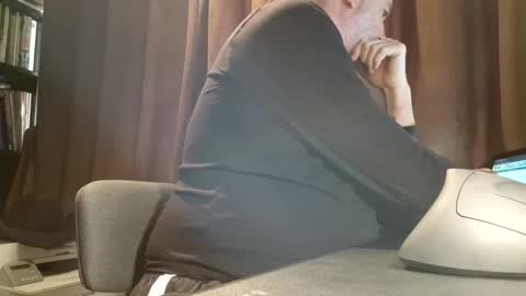 tubsy6868 online show from 11/26/25, 09:32