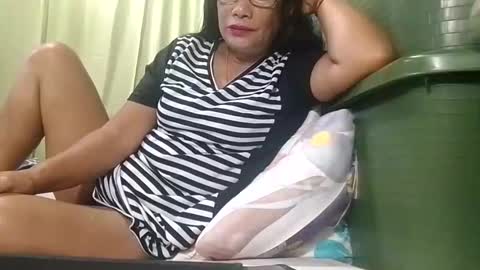 Mae online show from 10/29/25, 10:44