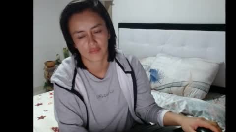 tucomplic69 online show from 05/27/26, 01:57
