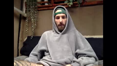 Snapshot of tuhands chatting on 02/03/25, 01:19 Tuhands online show from 02/03/25, 01:19