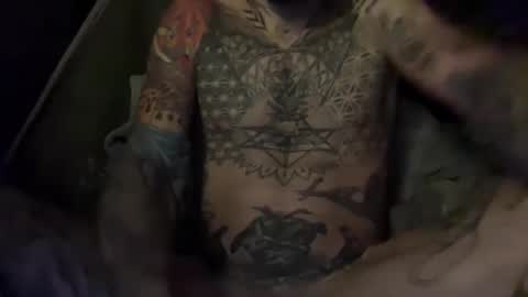 Snapshot of tuhands chatting on 11/25/25, 08:03 Tuhands online show from 11/25/25, 08:03