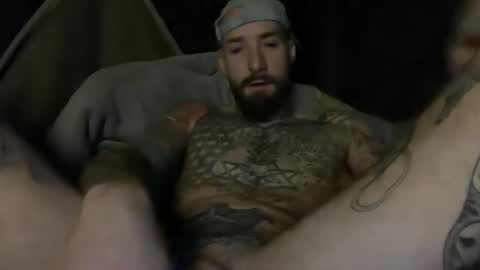 Snapshot of tuhands chatting on 12/20/25, 08:10 Tuhands online show from 12/20/25, 08:10