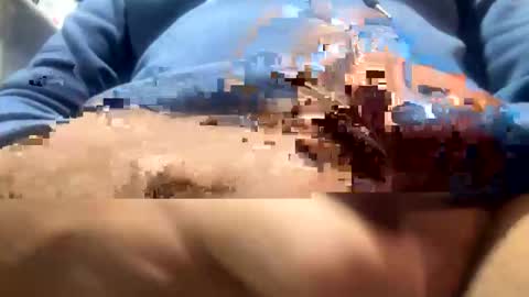 Snapshot of tuhombre1612 chatting on 01/01/25, 06:49 tuhombre1612 online show from 01/01/25, 06:49