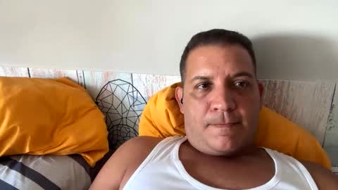 Snapshot of tuhombre1612 chatting on 09/12/25, 08:47 tuhombre1612 online show from 09/12/25, 08:47