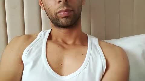 Snapshot of tunisiensexyguy chatting on 12/24/24, 03:16 TunisienSexyGuy online show from 12/24/24, 03:16