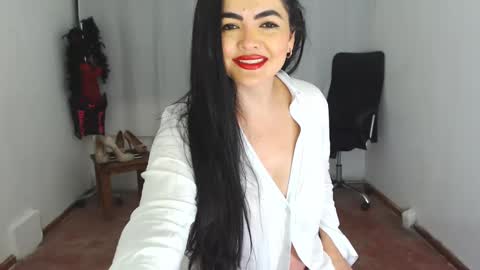 Snapshot of tuti_sex chatting on 01/24/25, 01:56 tuti online show from 01/24/25, 01:56