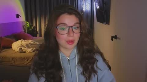 Ariana online show from 11/04/25, 08:41