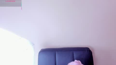 Tutu online show from 10/19/25, 01:12