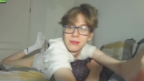 Snapshot of tuz94 chatting on 12/09/24, 10:52 Dan online show from 12/09/24, 10:52