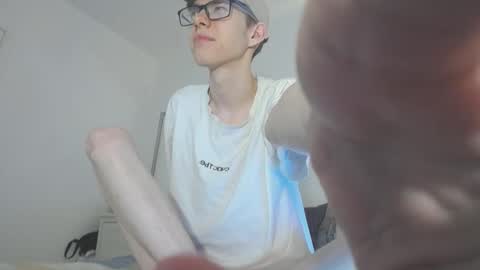 Snapshot of tuz94 chatting on 01/25/25, 03:41 Dan online show from 01/25/25, 03:41