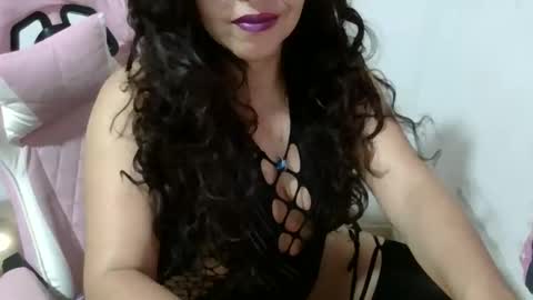 tuzusy online show from 04/26/26, 01:53