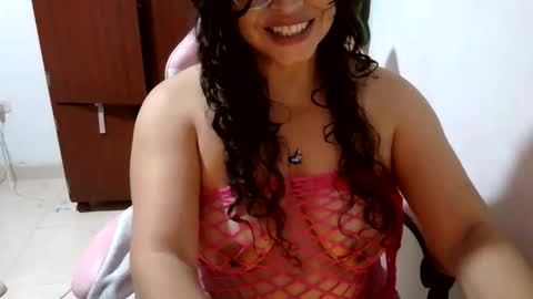 tuzusy online show from 05/26/26, 06:31