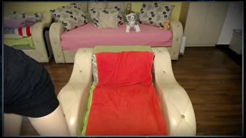 Snapshot of tvclementine chatting on 03/07/25, 09:29 Clementine online show from 03/07/25, 09:29