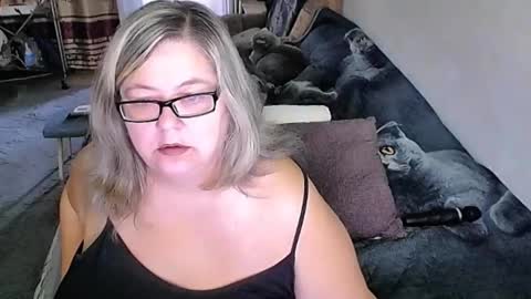 Lana online show from 09/24/25, 11:41