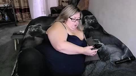 Lana online show from 11/23/25, 02:00