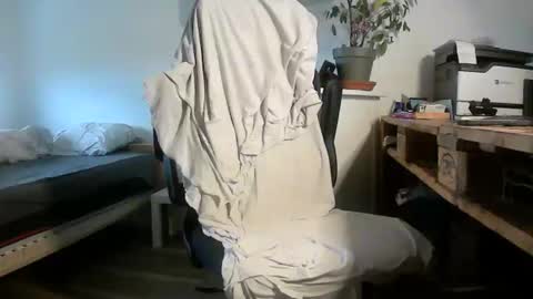 Tobi online show from 01/12/25, 02:52