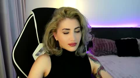 MayCarrey online show from 03/09/26, 10:47