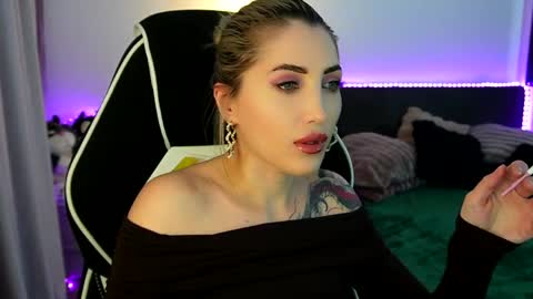 MayCarrey online show from 04/24/26, 09:06