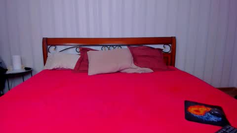 Angus online show from 12/19/25, 04:41