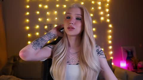 Maria 3 online show from 01/14/25, 04:18