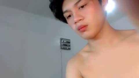 Snapshot of twink_blaze chatting on 10/21/25, 06:47 BLAZE online show from 10/21/25, 06:47