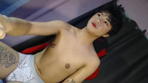 Snapshot of twink_blaze chatting on 03/24/26, 01:38 BLAZE online show from 03/24/26, 01:38