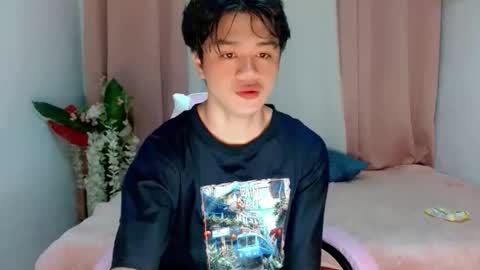 Snapshot of twink_blaze chatting on 05/11/26, 01:44 BLAZE online show from 05/11/26, 01:44
