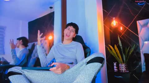 Snapshot of twink_bunny chatting on 09/12/25, 01:06 samu online show from 09/12/25, 01:06