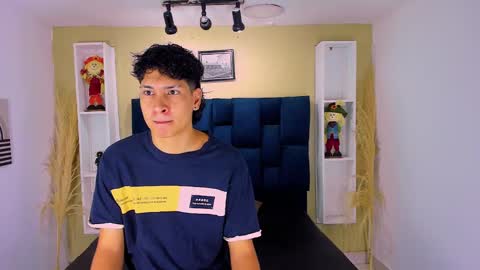 Snapshot of twink_bunny chatting on 09/24/25, 11:24 samu online show from 09/24/25, 11:24