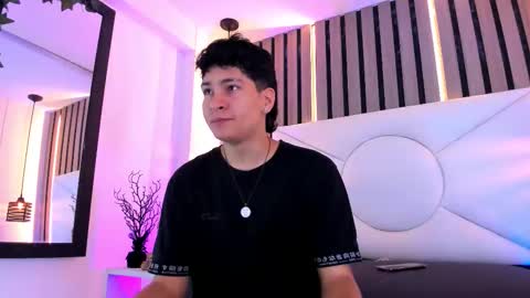 Snapshot of twink_bunny chatting on 11/04/25, 07:02 samu online show from 11/04/25, 07:02