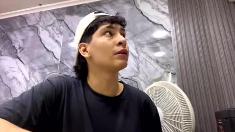 Snapshot of twink_bunny chatting on 11/10/25, 05:17 samu online show from 11/10/25, 05:17