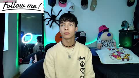 Snapshot of twink_sebas_ chatting on 12/05/24, 08:55 Bad boy sebastian online show from 12/05/24, 08:55