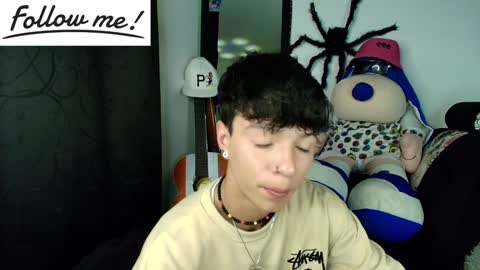Snapshot of twink_sebas_ chatting on 12/10/24, 08:08 Bad boy sebastian online show from 12/10/24, 08:08