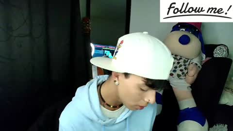 Snapshot of twink_sebas_ chatting on 12/11/24, 05:00 Bad boy sebastian online show from 12/11/24, 05:00