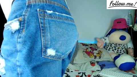 Snapshot of twink_sebas_ chatting on 12/12/24, 05:31 Bad boy sebastian online show from 12/12/24, 05:31