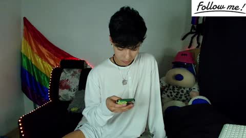 Snapshot of twink_sebas_ chatting on 12/13/24, 06:42 Bad boy sebastian online show from 12/13/24, 06:42