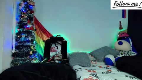 Snapshot of twink_sebas_ chatting on 12/16/24, 06:10 Bad boy sebastian online show from 12/16/24, 06:10
