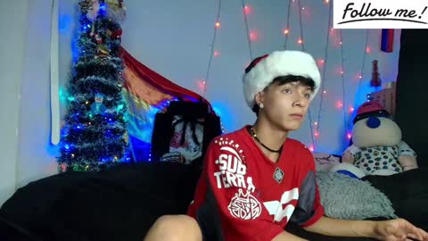 Snapshot of twink_sebas_ chatting on 12/24/24, 05:49 Bad boy sebastian online show from 12/24/24, 05:49