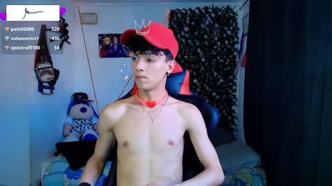Snapshot of twink_sebas_ chatting on 02/15/25, 07:06 Bad boy sebastian online show from 02/15/25, 07:06