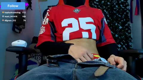Snapshot of twink_sebas_ chatting on 02/26/25, 07:53 Bad boy sebastian online show from 02/26/25, 07:53